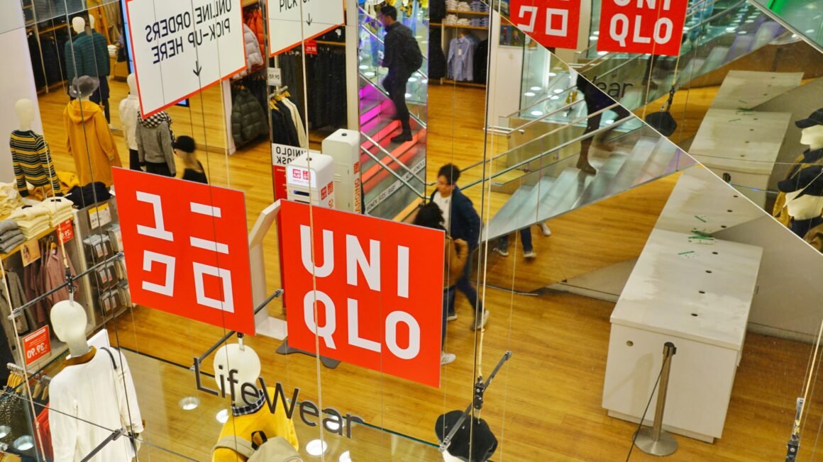 Uniqlo-Owner Fast Retailing, Levi’s and Aritzia Face US Test